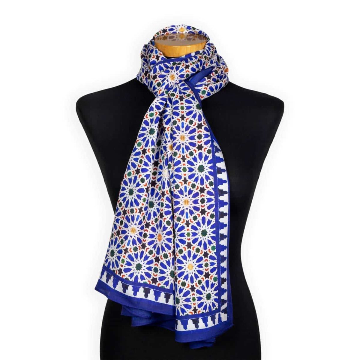 Pañuelo estampado azul para el cuello con mosaicos árabes de Sevilla